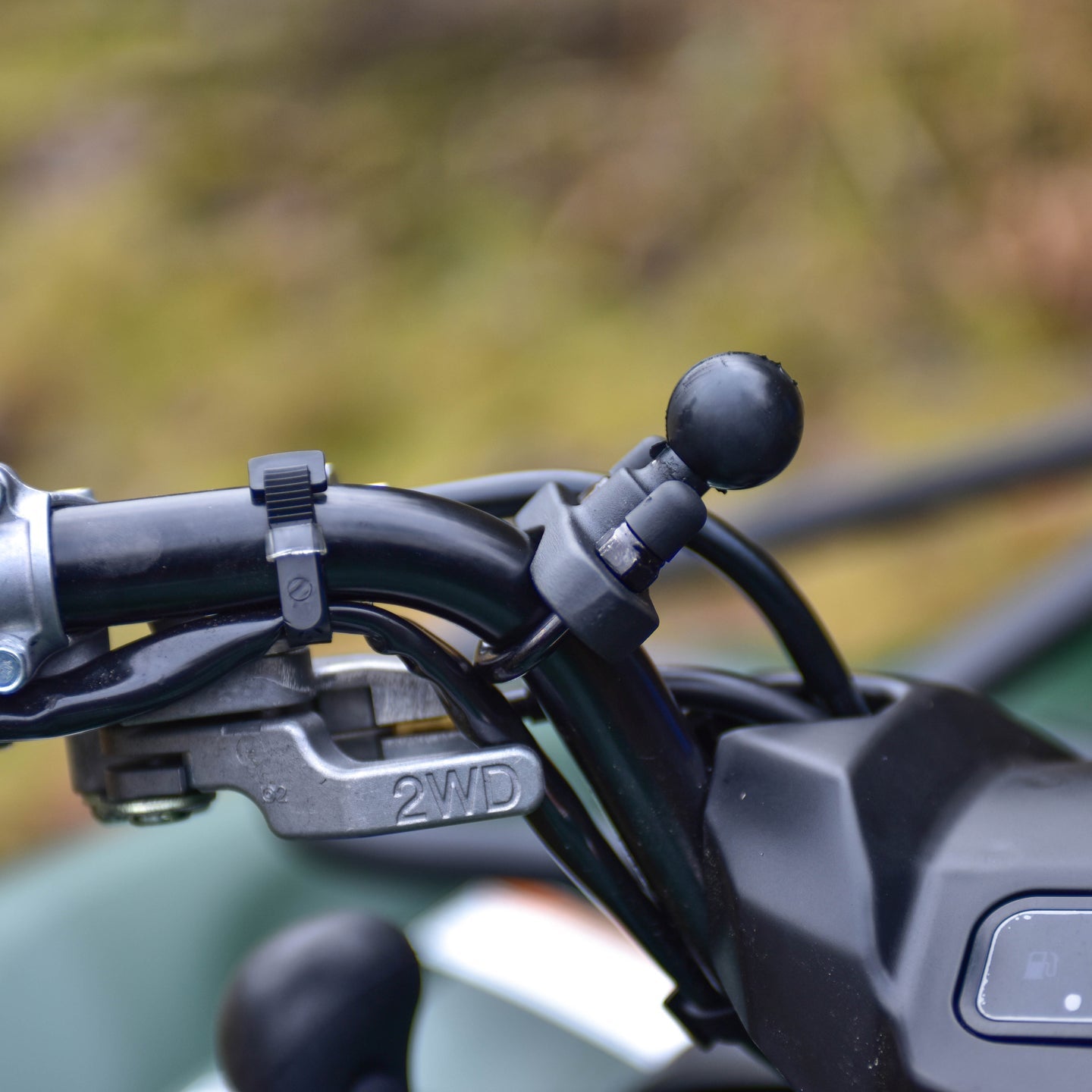 RAM-B-231ZU Handlebar Mount