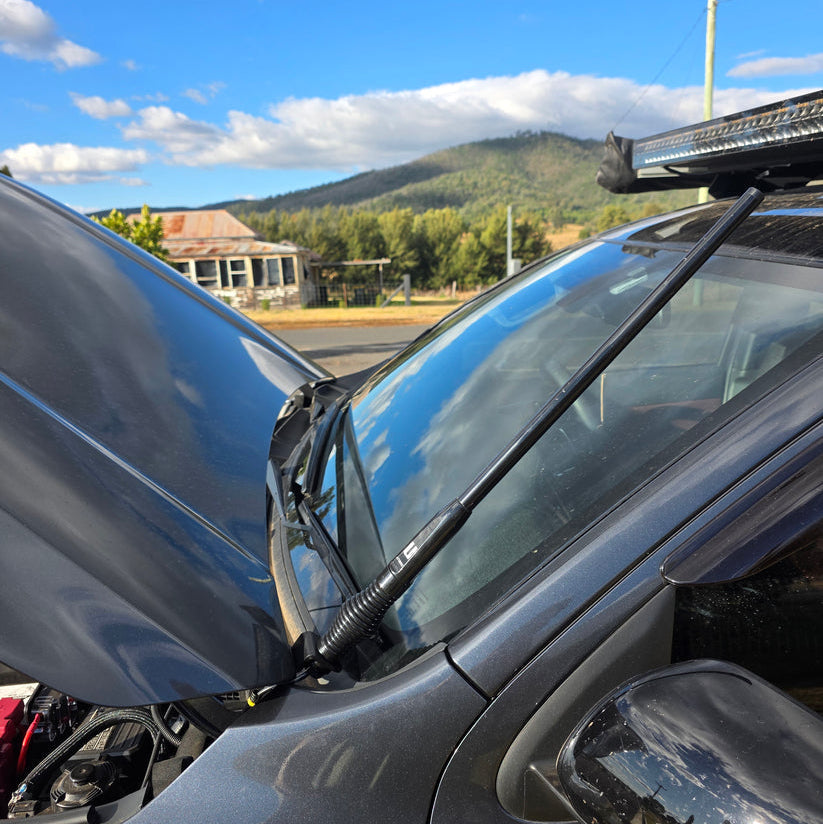 Bonnet Hinge Antenna Bracket - Mitsubishi Pajero & Triton