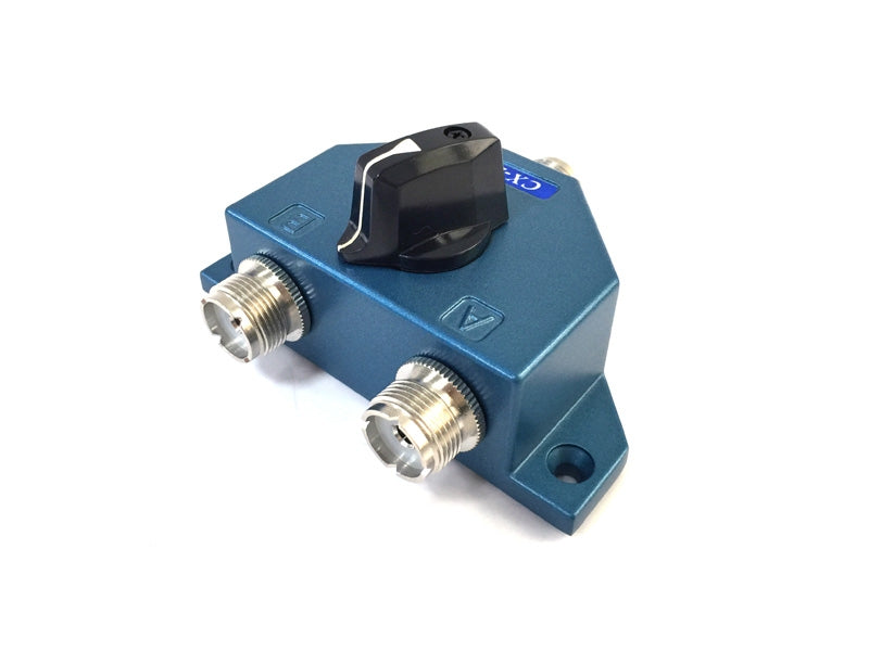 2-Way UHF Antenna Switch CX-201U