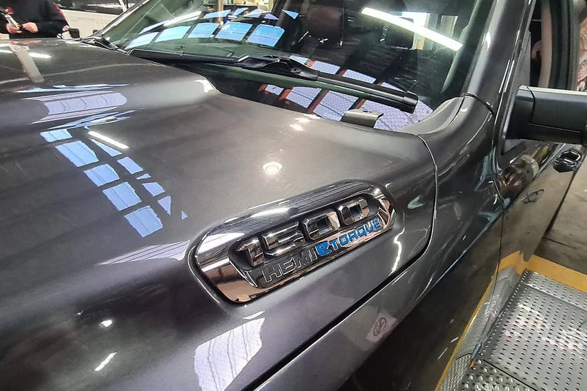 Bonnet Hinge Antenna Bracket - RAM 1500DT 2019+